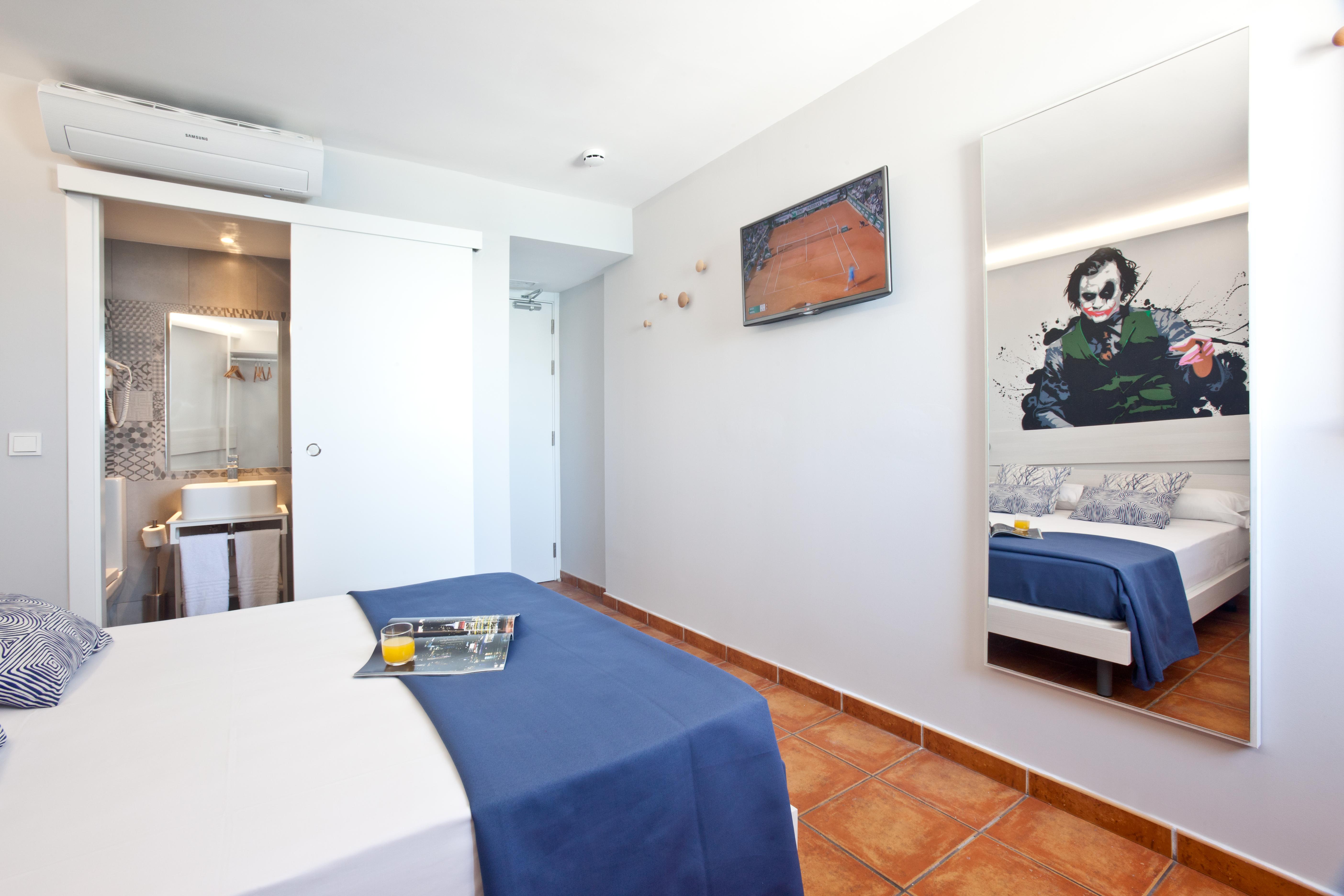 Ryans La Marina (Adults Only) Hotell Ibiza stad Exteriör bild