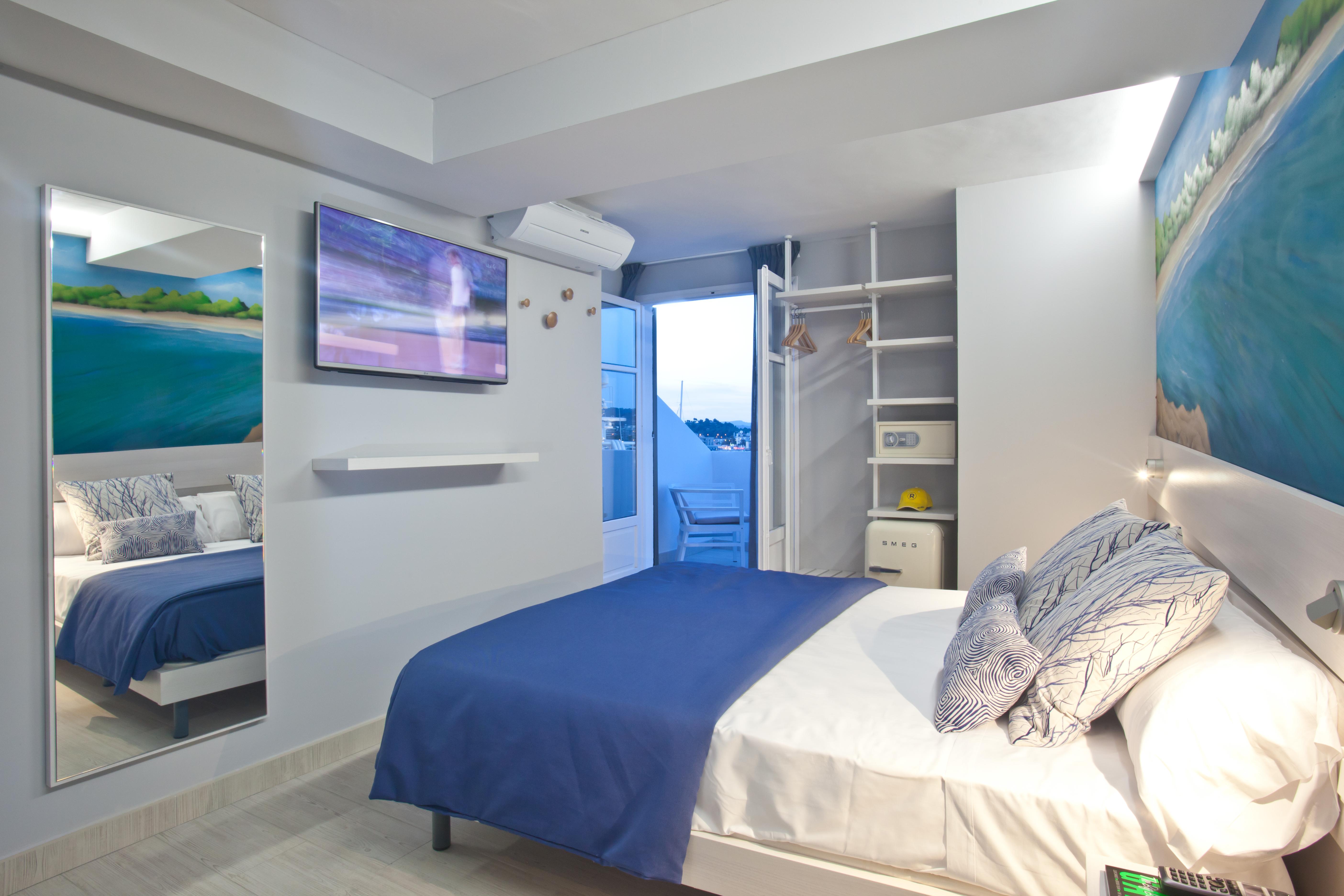 Ryans La Marina (Adults Only) Hotell Ibiza stad Exteriör bild