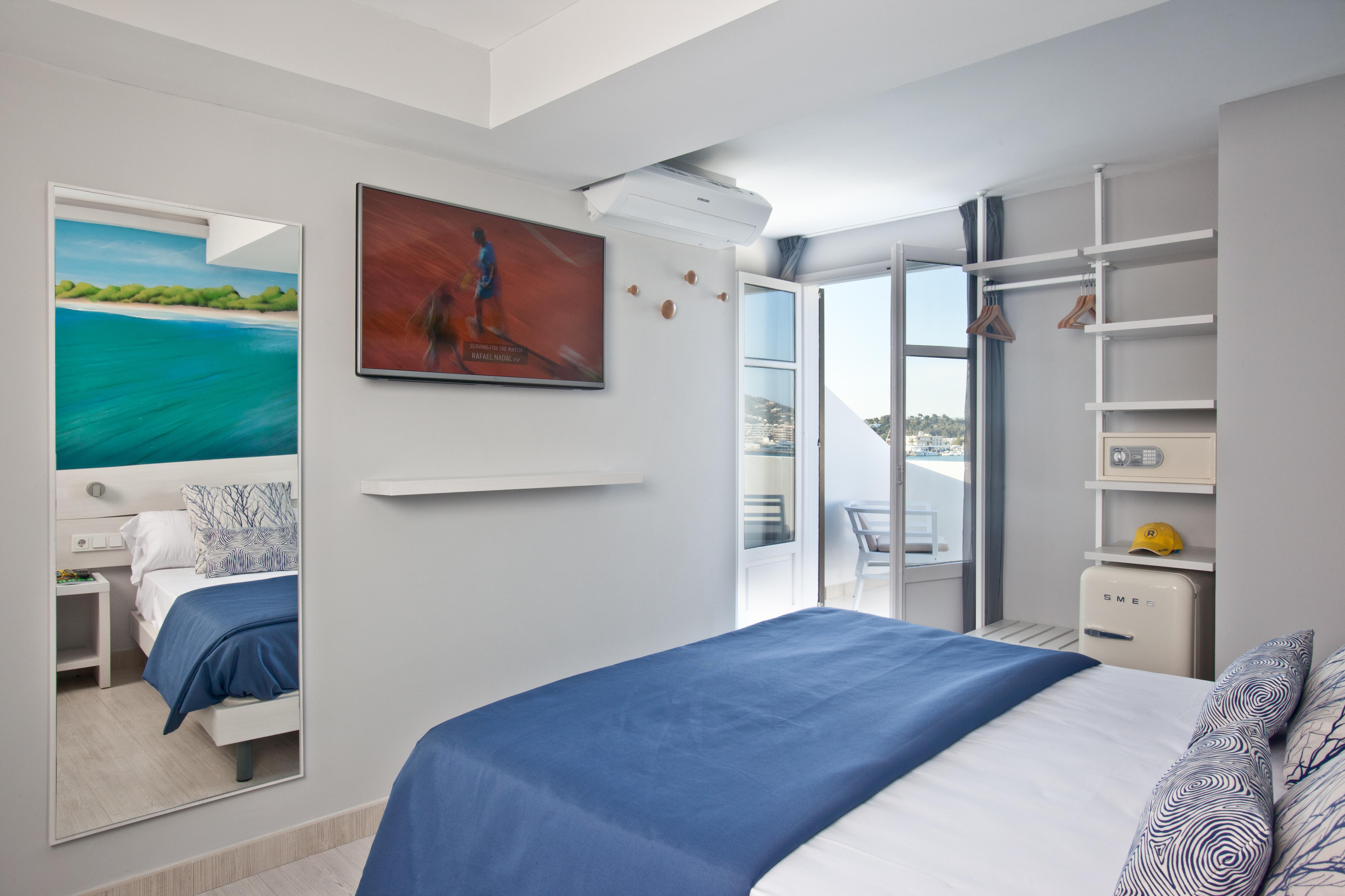 Ryans La Marina (Adults Only) Hotell Ibiza stad Exteriör bild