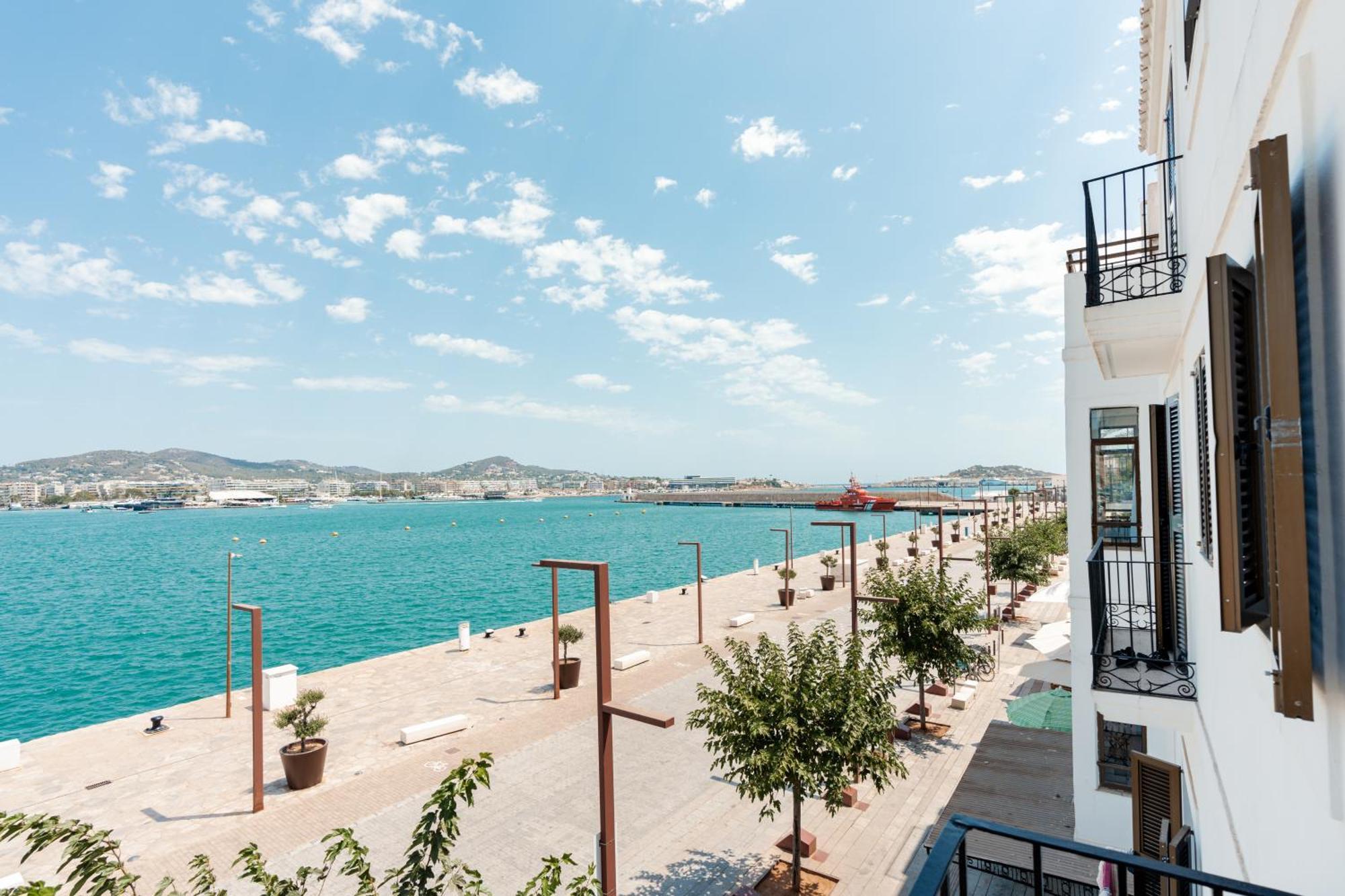 Ryans La Marina (Adults Only) Hotell Ibiza stad Exteriör bild
