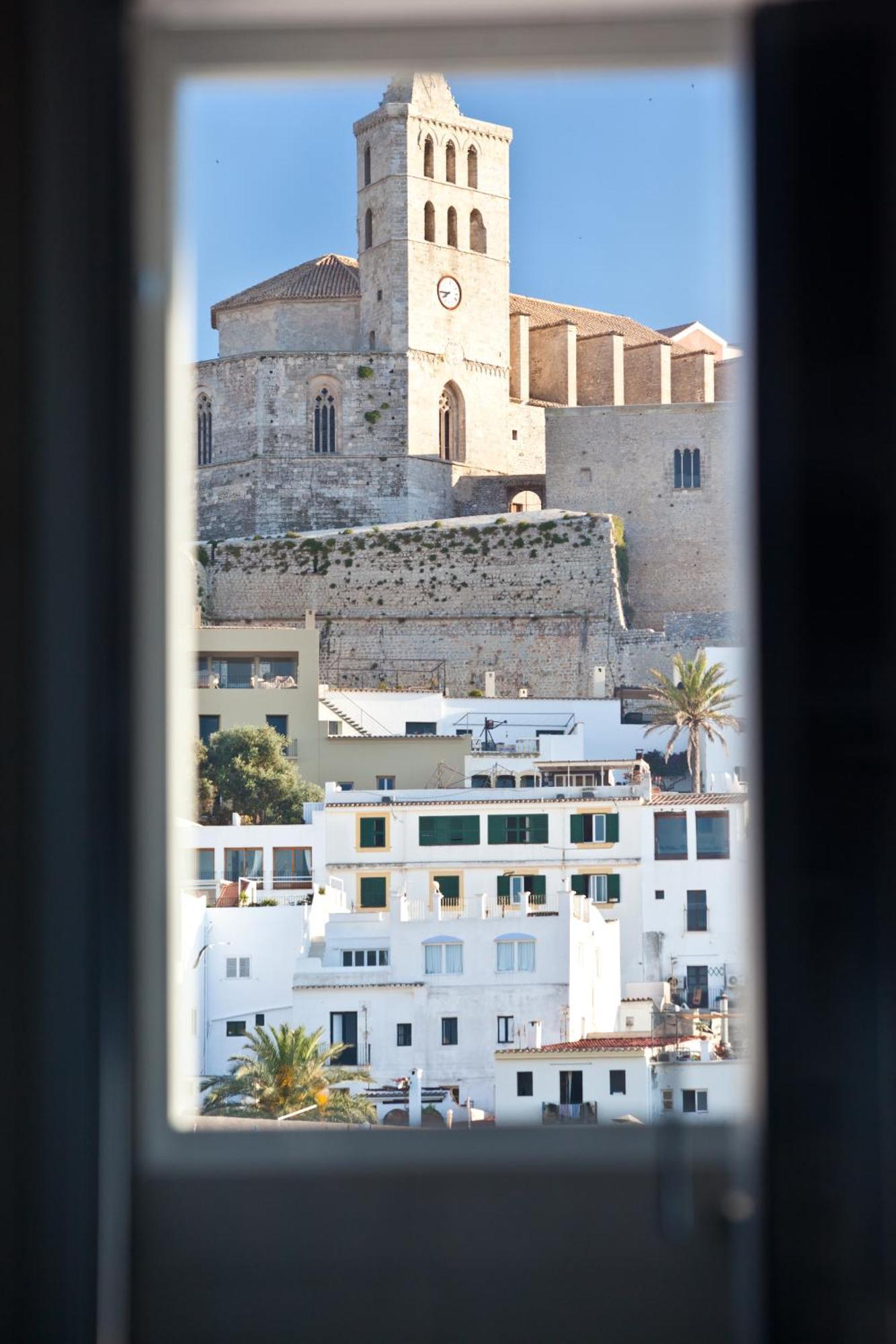 Ryans La Marina (Adults Only) Hotell Ibiza stad Exteriör bild