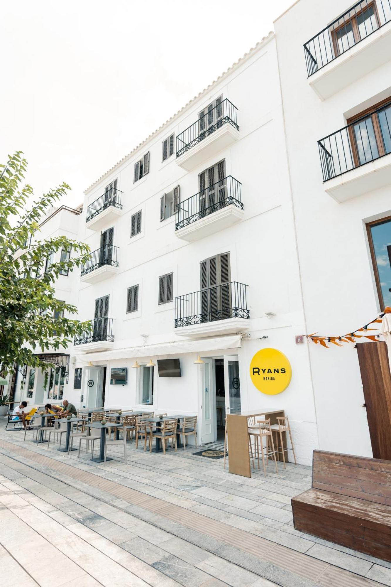 Ryans La Marina (Adults Only) Hotell Ibiza stad Exteriör bild